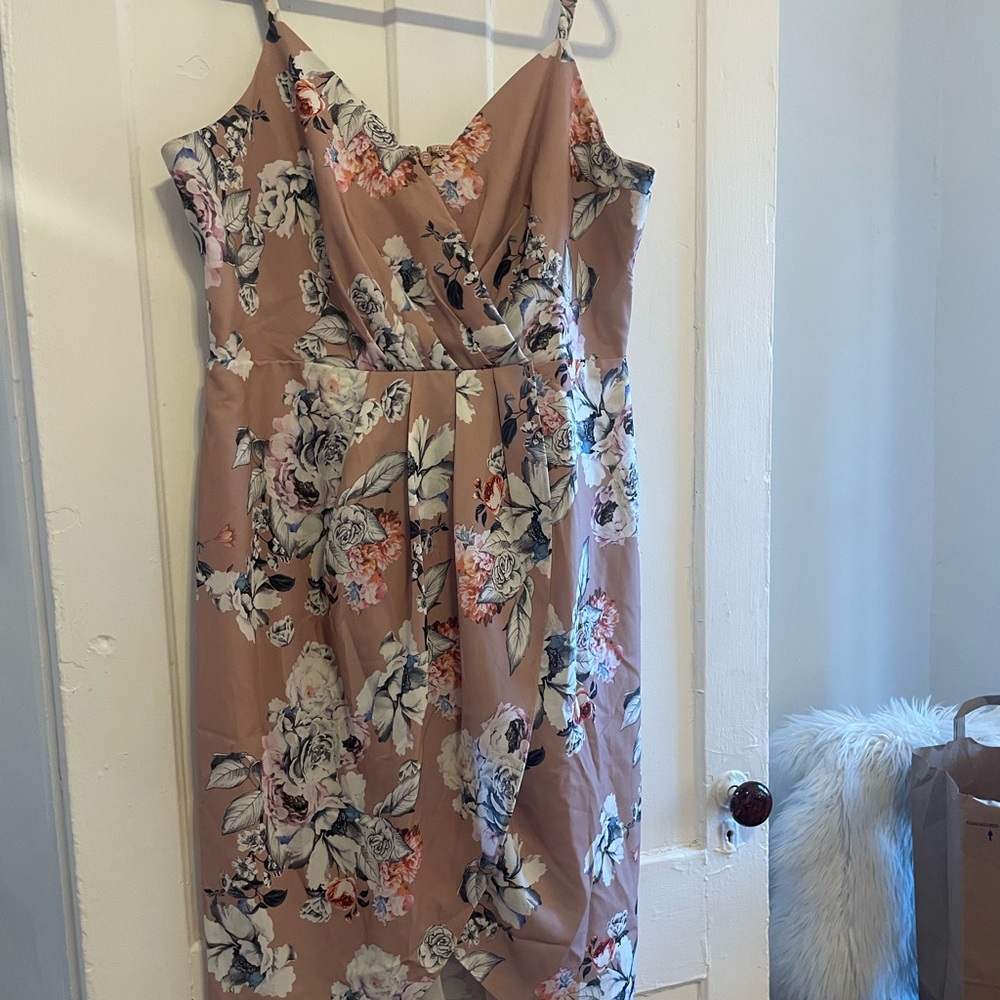 City Chic One-Shoulder Floral Dress in Pink and Cream